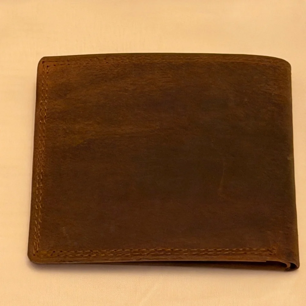 🇺🇸 Men’s Brown Leather Bifold Wallet – Embossed Flag 🇺🇸